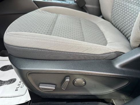 Used 2020 Ford Escape SE FWD image 15