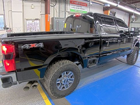 Used 2024 Ford F250 Lariat image 7