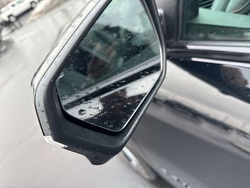 Used 2023 Chevrolet Equinox RS w/ RS Leather Package image 11