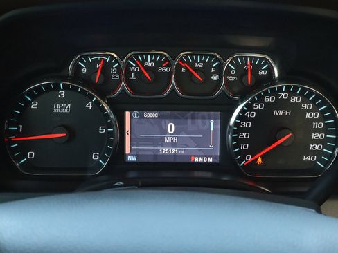 Used 2014 Chevrolet Silverado 1500 High Country w/ High Country Premium Package image 34