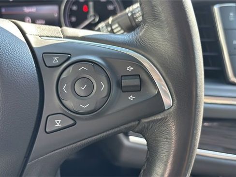 Used 2021 Buick Enclave Essence w/ Sound and Sites Package image 28