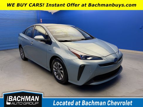 Used 2019 Toyota Prius XLE w/ Advanced Technology Package FWD image 1