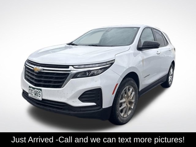 Used 2022 Chevrolet Equinox LS w/ LS Convenience Package FWD image 1