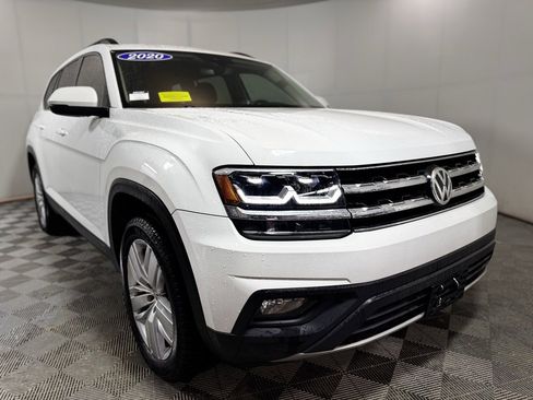 Used 2020 Volkswagen Atlas SE w/ Panoramic Sunroof Package image 9