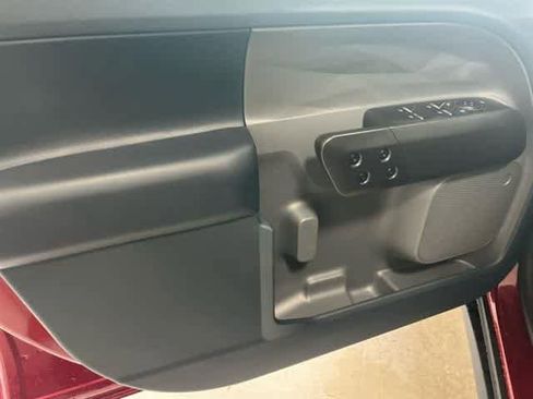 New 2025 Ford Maverick XLT w/ XLT Luxury Package image 16