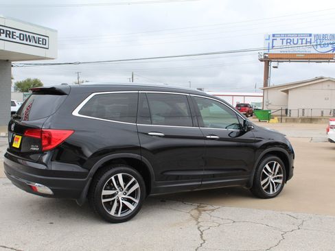 Used 2018 Honda Pilot Elite image 4