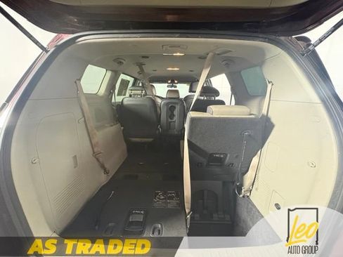 Used 2016 Kia Sedona LX w/ LX Essentials Premium Package FWD image 12