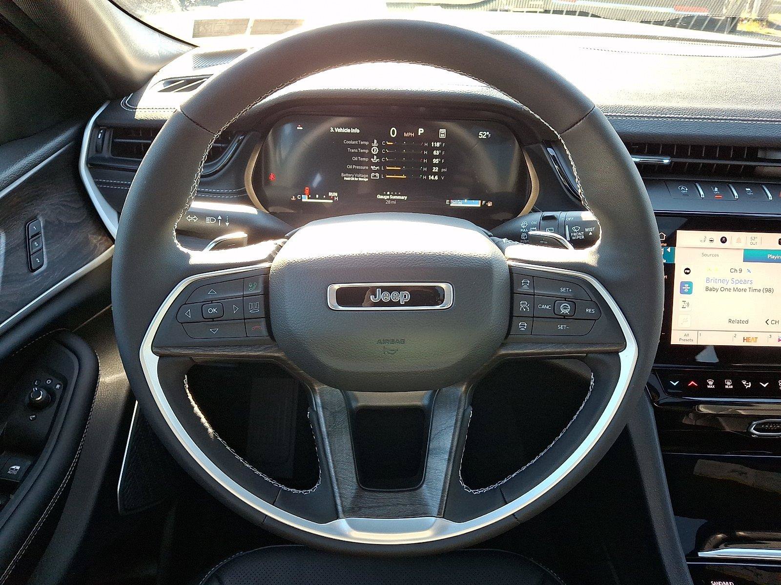 New 2027 Jeep Grand Cherokee Limited AWD/4WD image 15