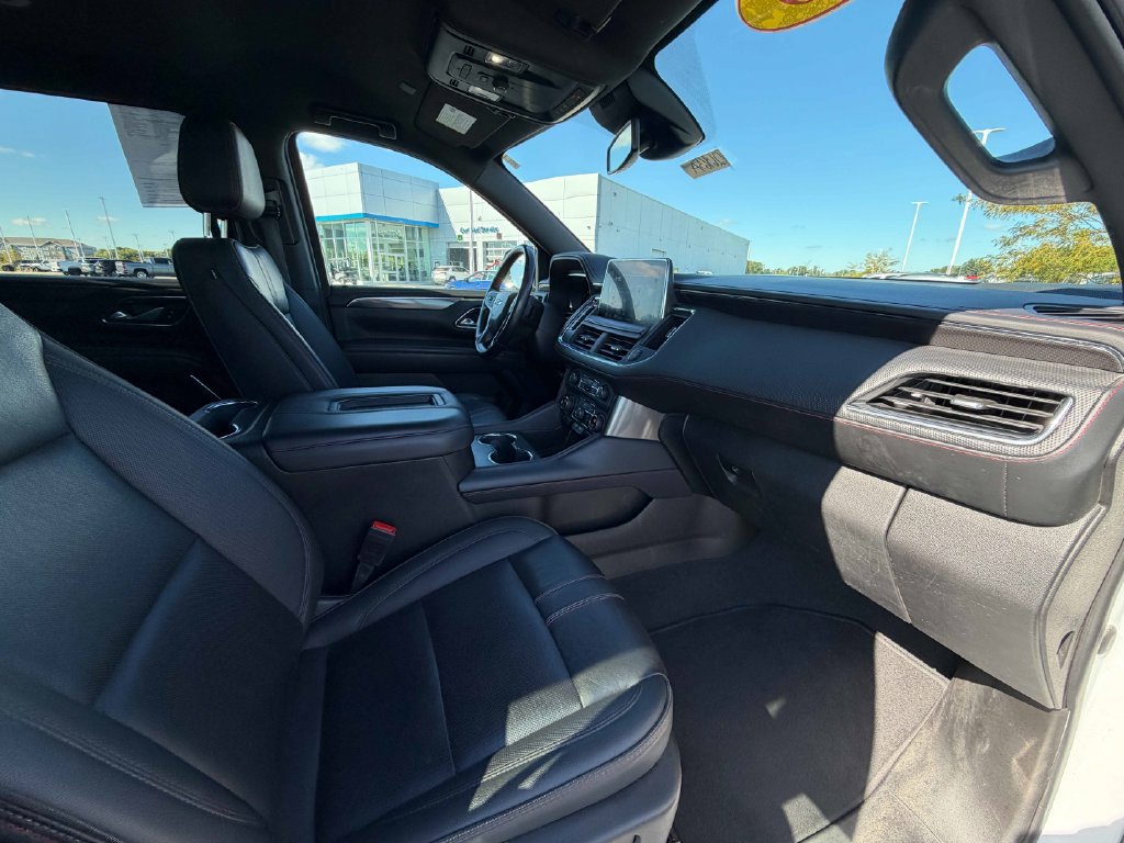 Used 2023 Chevrolet Suburban RST AWD/4WD image 22