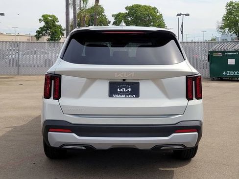 New 2026 Kia Sorento LX FWD image 6