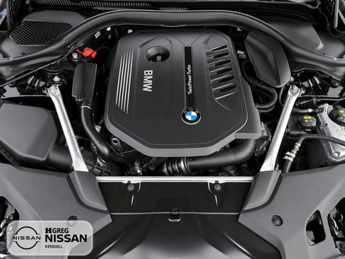 Used 2019 BMW 540i RWD image 12