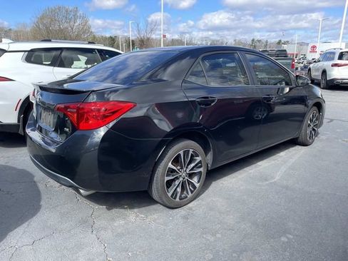 Used 2017 Toyota Corolla SE image 4