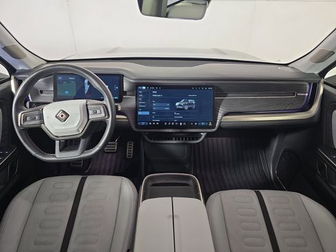 Used 2023 Rivian R1S Launch Edition image 27