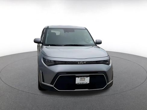 Used 2025 Kia Soul LX w/ LX Technology Package FWD image 4