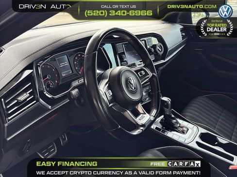 Used 2019 Volkswagen Jetta GLI FWD image 11