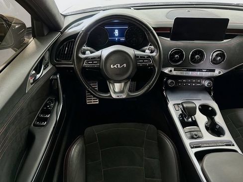 Used 2023 Kia Stinger GT2 RWD image 4