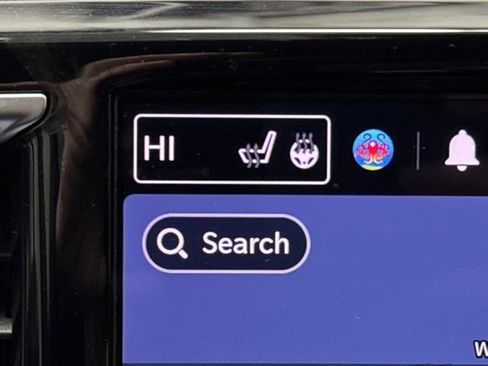 Used 2023 Chrysler Pacifica Limited w/ Uconnect Theater Family Group image 8