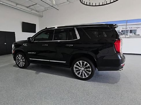 Used 2021 GMC Yukon Denali w/ Denali Ultimate Package AWD/4WD image 6