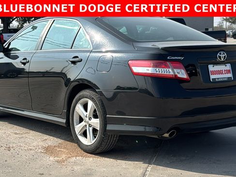 Used 2010 Toyota Camry image 7