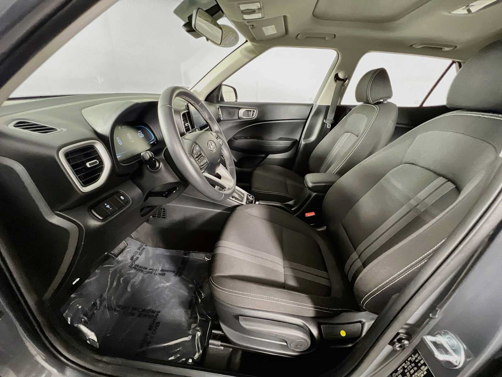 Certified 2026 Hyundai Venue SEL FWD image 22