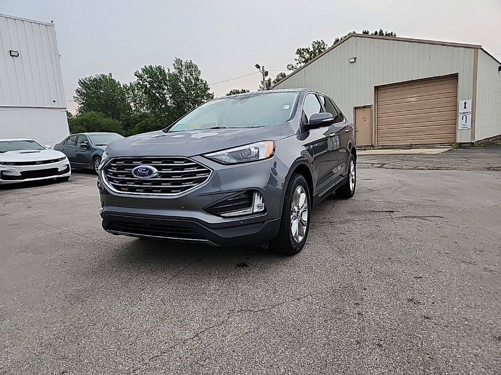 Used 2024 Ford Edge Titanium AWD/4WD image 12