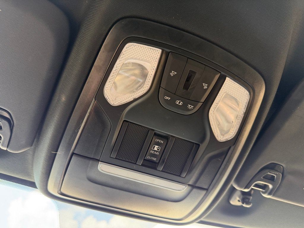 Used 2022 RAM 3500 Tradesman AWD/4WD image 35