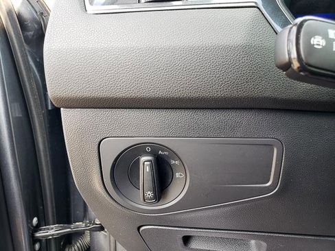 Used 2024 Volkswagen Tiguan S image 13