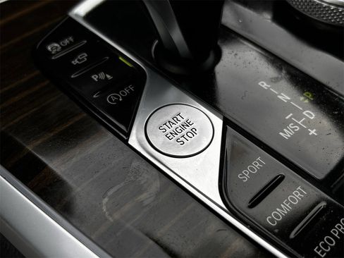 Used 2019 BMW X5 xDrive40i w/ Premium Package image 22