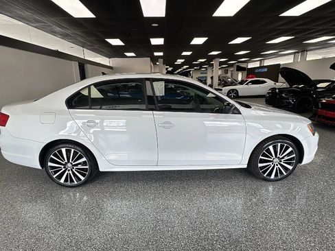 Used 2014 Volkswagen Jetta TDI Value Edition FWD image 6