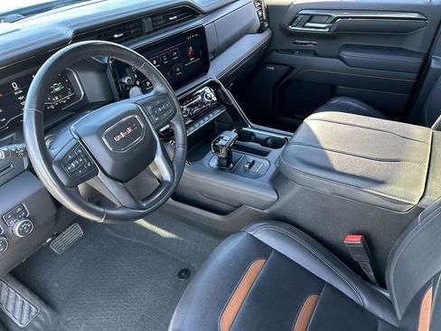 Used 2023 GMC Sierra 1500 AT4 w/ AT4 Preferred Package AWD/4WD image 10