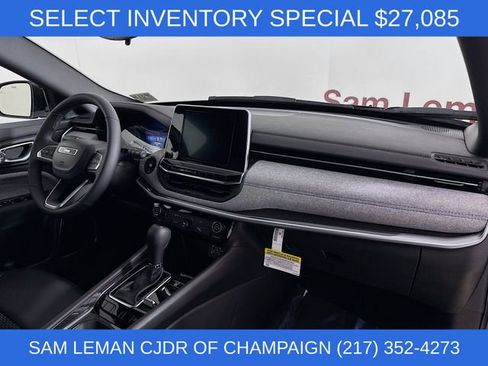 New 2026 Jeep Compass Latitude image 27