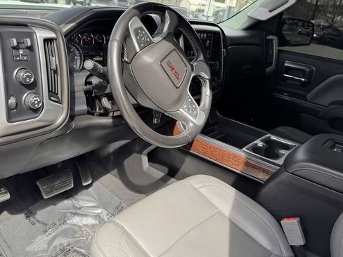 Used 2018 GMC Sierra 1500 SLT image 15