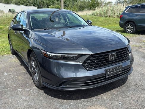 Used 2024 Honda Accord EX image 2