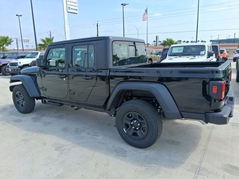 New 2026 Jeep Gladiator Sport image 5