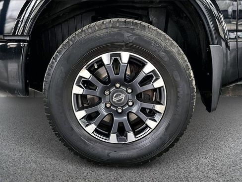 Used 2018 Nissan Titan PRO-4X AWD/4WD image 34