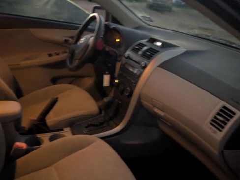 Used 2012 Toyota Corolla L image 9