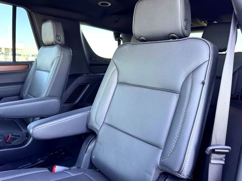 Used 2025 GMC Yukon Denali image 19