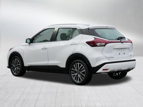Certified 2024 Nissan Kicks SV image 5