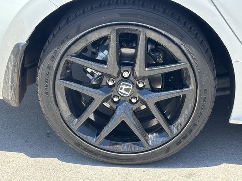 Certified 2025 Honda Civic Sport image 7