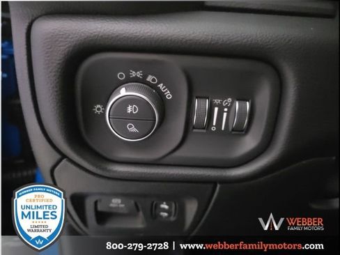 New 2026 RAM 1500 4x4 Crew Cab image 15