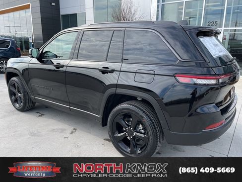 New 2026 Jeep Grand Cherokee Limited w/ Limited Altitude Package AWD/4WD image 19