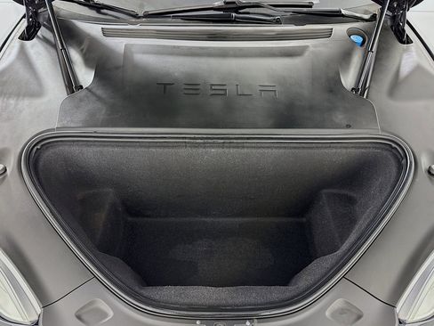 Used 2016 Tesla Model S P90D image 10