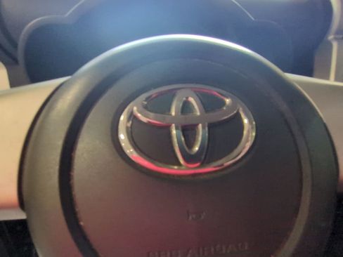 Used 2010 Toyota FJ Cruiser 4WD image 12