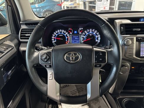 Used 2016 Toyota 4Runner SR5 AWD/4WD image 14