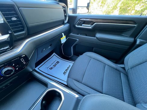 New 2026 Chevrolet Silverado 2500 LT w/ Trail Boss Package image 9