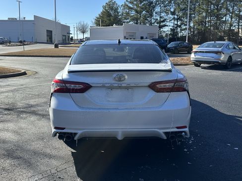 Used 2019 Toyota Camry XSE image 10