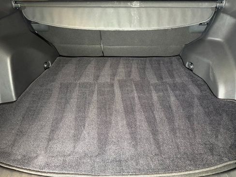 Used 2023 Toyota RAV4 XLE Premium image 23