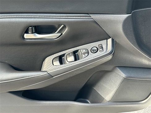 New 2025 Nissan Sentra SV w/ All-Weather Package image 8