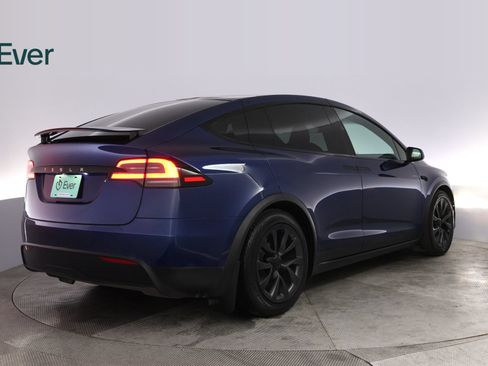 Used 2024 Tesla Model X AWD/4WD image 3