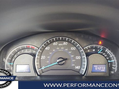 Used 2014 Toyota Camry XLE image 17
